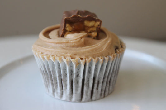 Snickers Cupcake